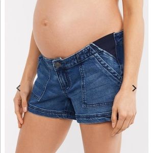 Maternity shorts